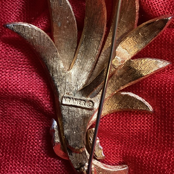 Vintage Kramer White Enamel Gold Tone Wheat Bouquet Brooch setting - Picture 5 of 5